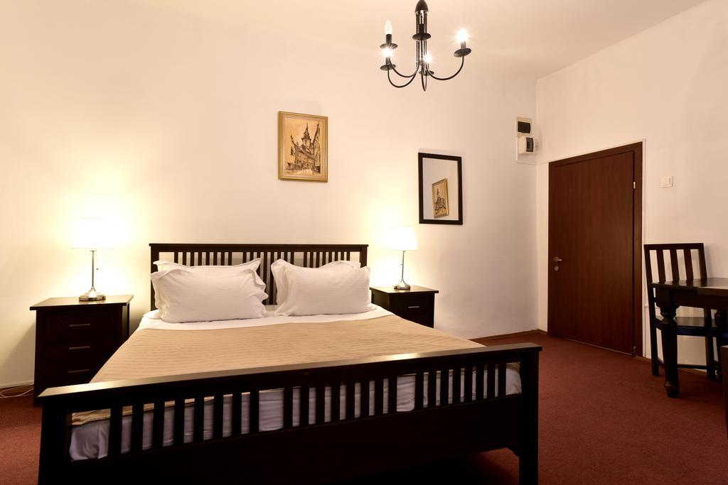 Hotel Da Vinci Brașov Exterior foto